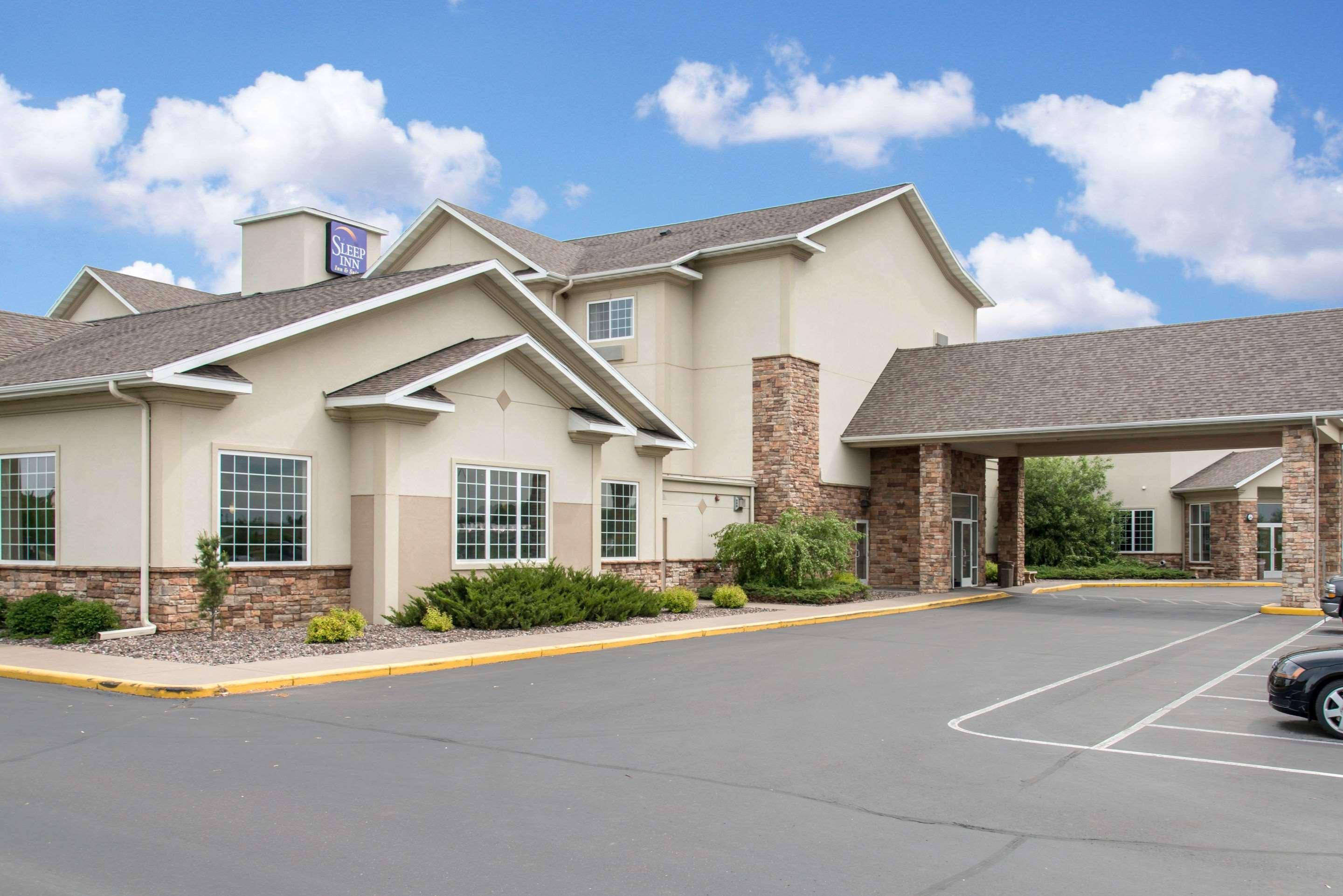 Sleep Inn & Suites Conference Center Eau Claire North Union Exterior foto